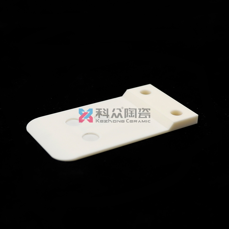 氧化鋁（lǚ）陶瓷（cí）板